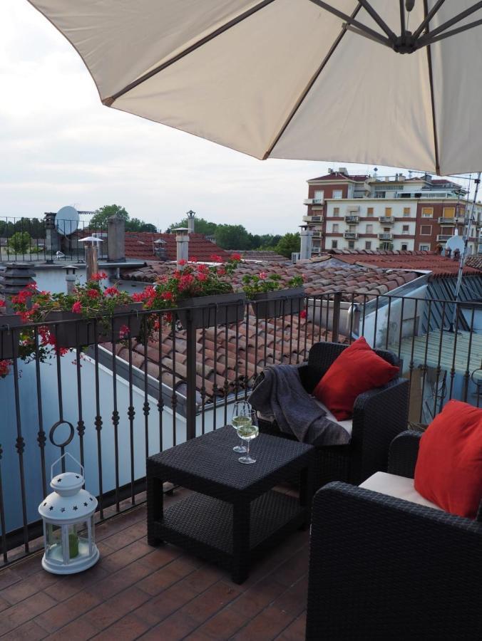 Suite Sul Fiume ปาร์มา ภายนอก รูปภาพ