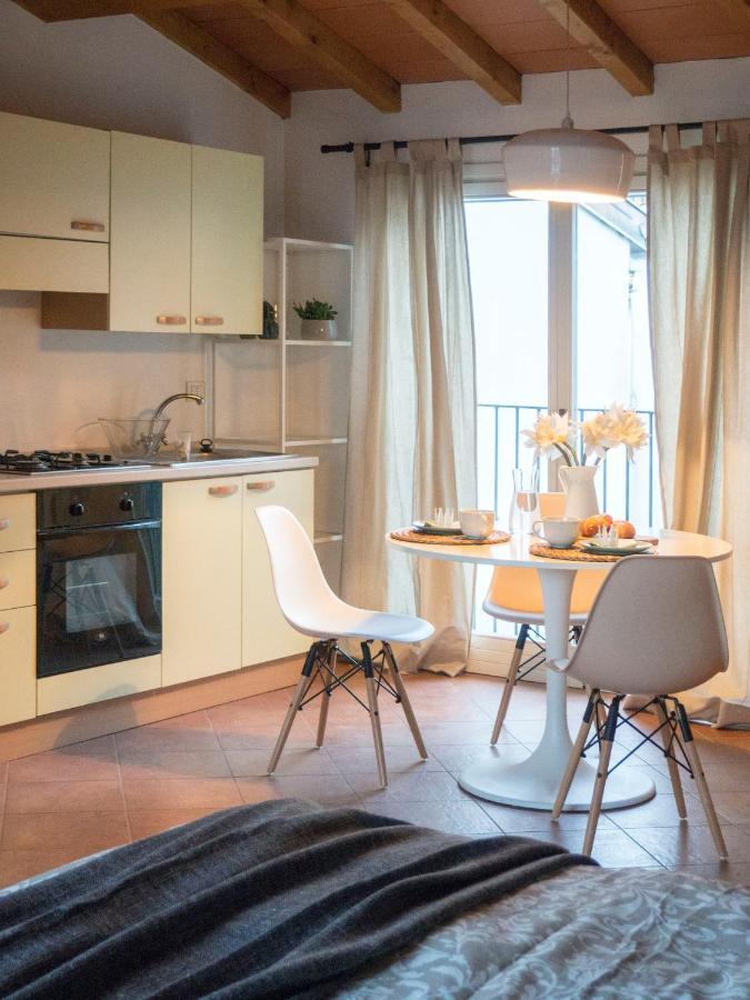 Suite Sul Fiume ปาร์มา ภายนอก รูปภาพ